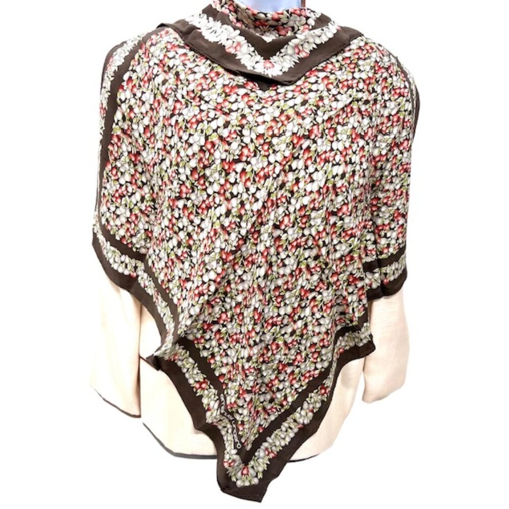 Vintage  ENMANUEL UNGANO  Scarf 29"x29"1 00% Silk  Olive Fruit Pear leaves (53